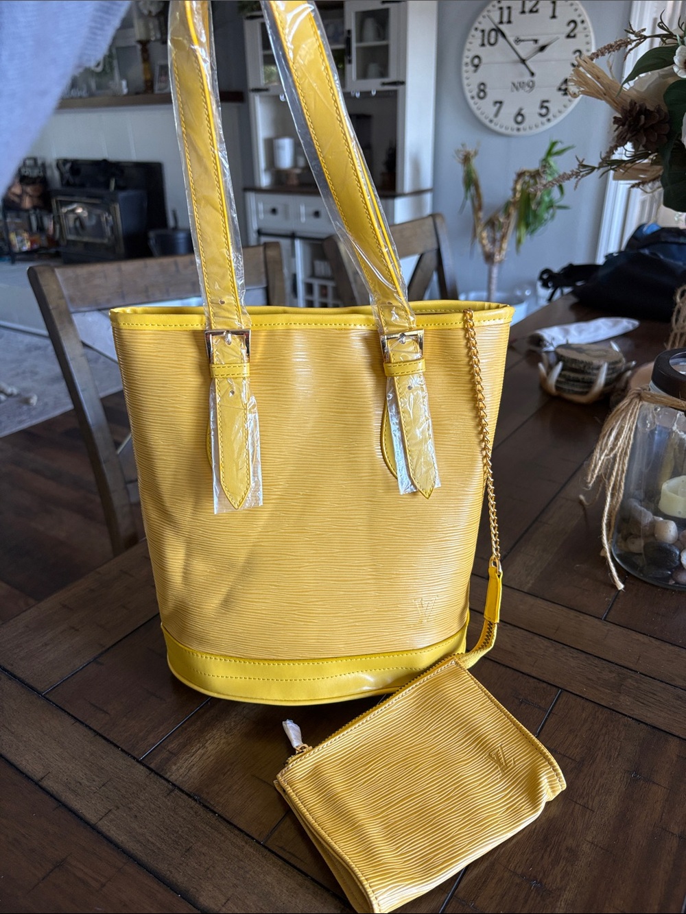 Yellow Fashion Bucket Tote Bag with Shoulder Straps and Pouch